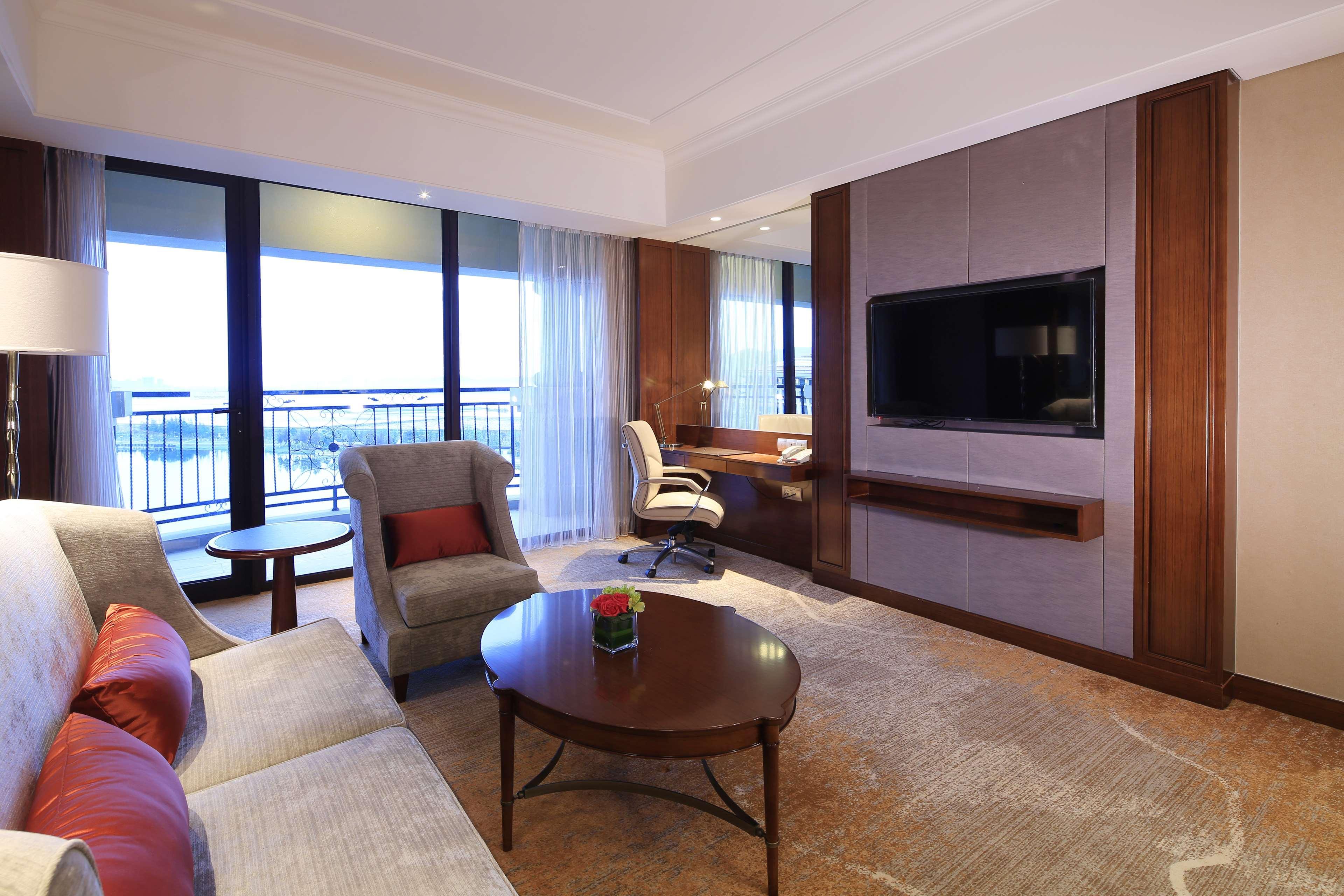 Hotel Doubletree By Hilton Ningbo - Chunxiao Zewnętrze zdjęcie